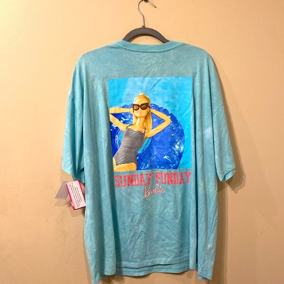 Unisex Aqua Barbie Sunday Funday Short Sleeve Crew Neck T-Shirt sz L New NWT - Picture 1 of 8